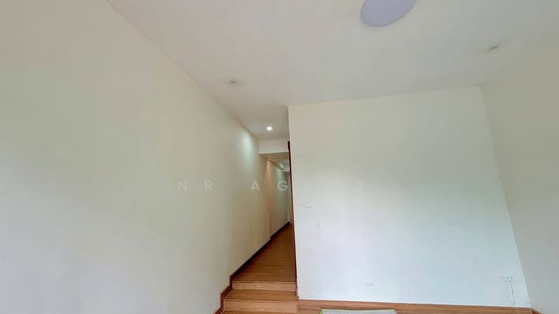 คลาสเตอร์เฮาส์ ซอยนวมินทร์ 163, Bangkok