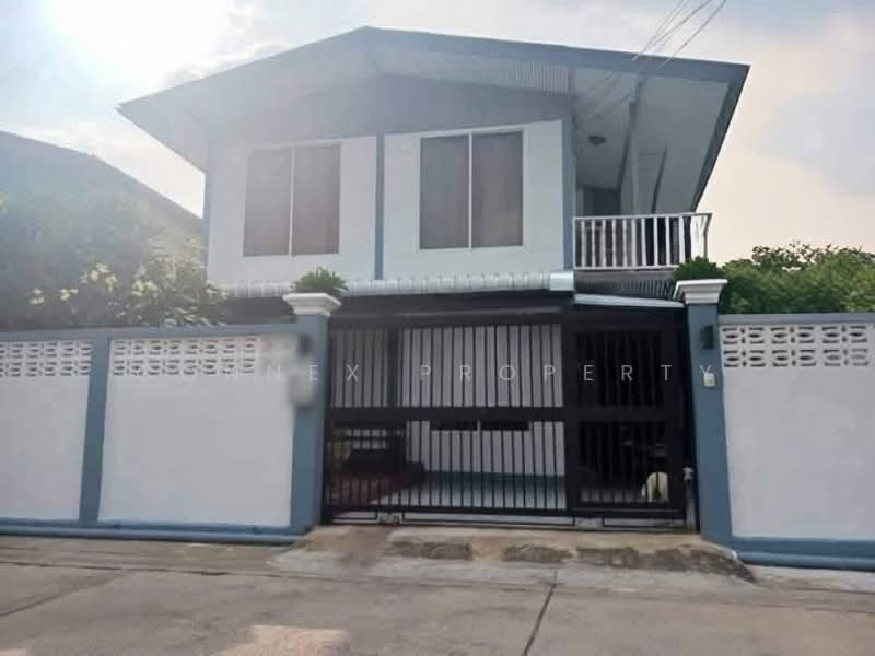 Sell a house with land,46 square wan ,Soi Nonthaburi 8, Nonthaburi
