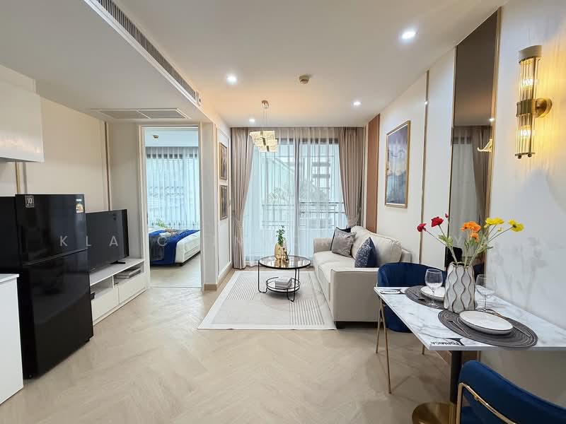 Collezio Sathorn-Pipat, Bangkok