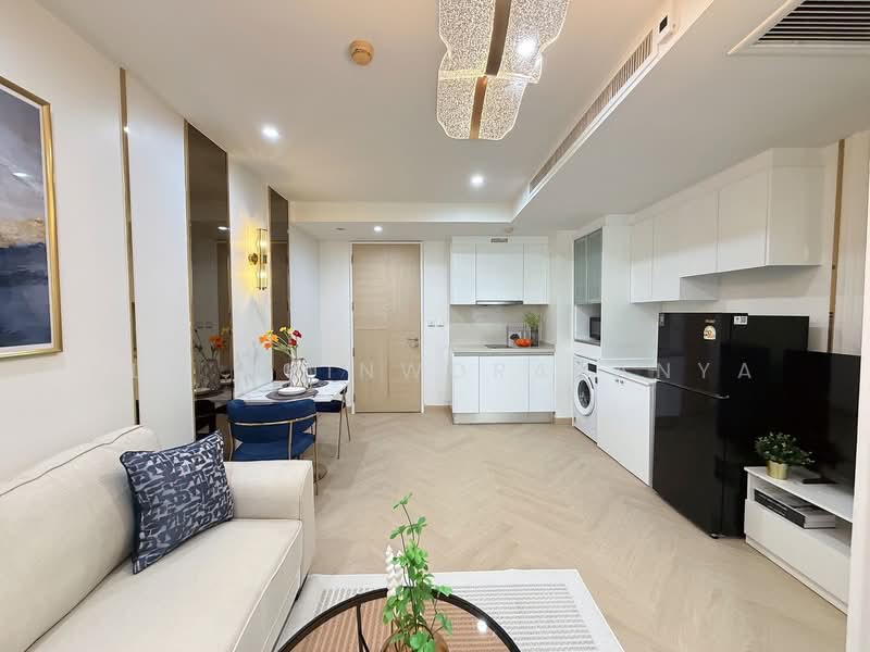 Collezio Sathorn-Pipat, Bangkok
