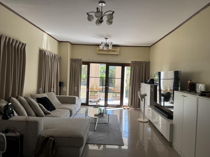 2-Storey House, Prasat Suk Alley, Bangkok