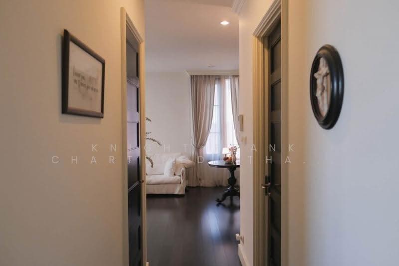 AGUSTON Sukhumvit 22, bangkok