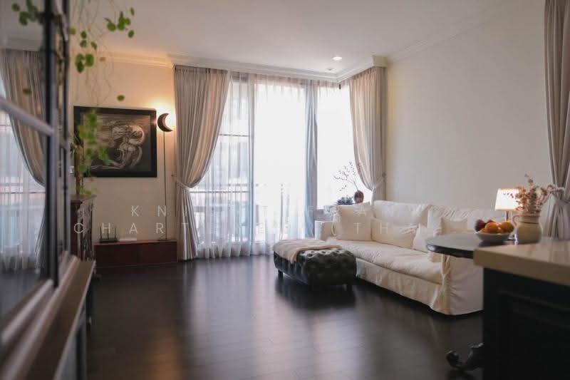 AGUSTON Sukhumvit 22, bangkok