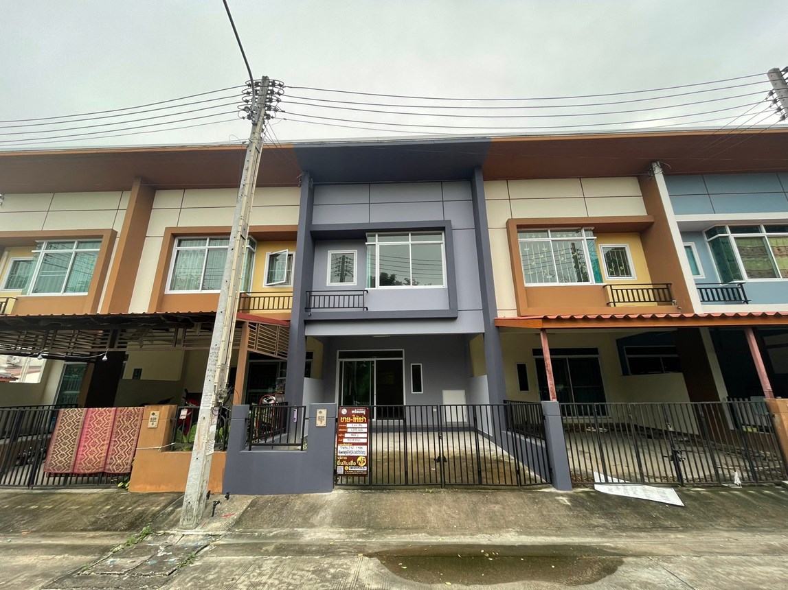 Townhouse, Ban Rong Mai Village, Bo Win 2, Si Racha, Chonburi