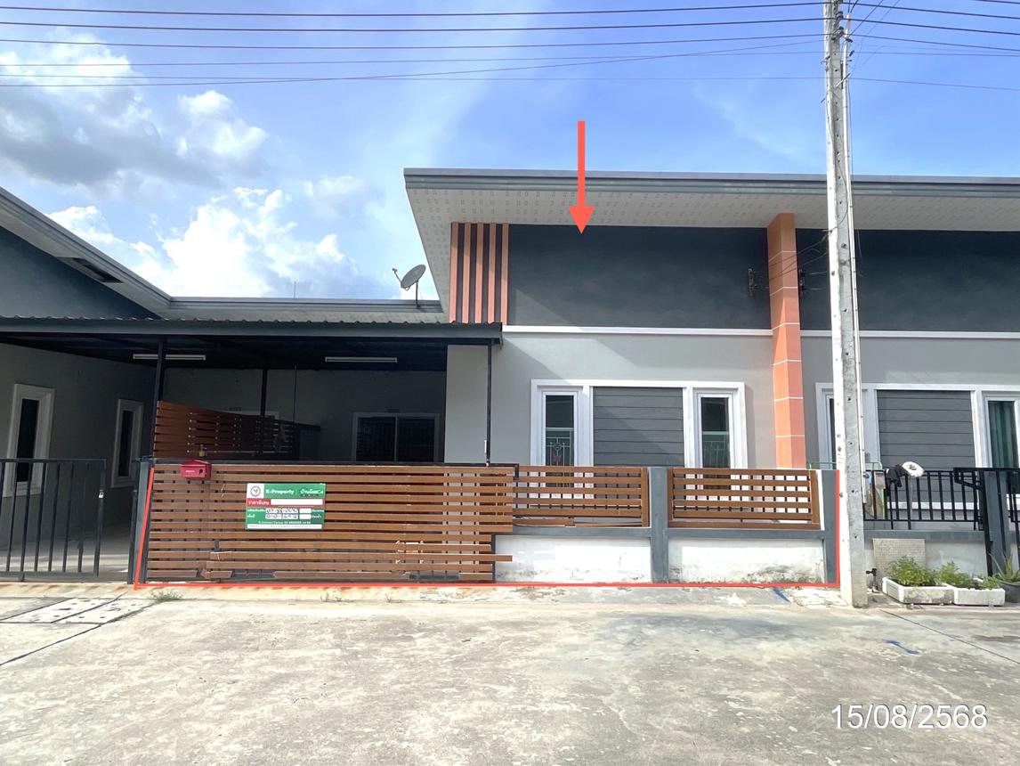 Townhouse in Eastern Land City, 10 Ploeng Daeng, Rayong