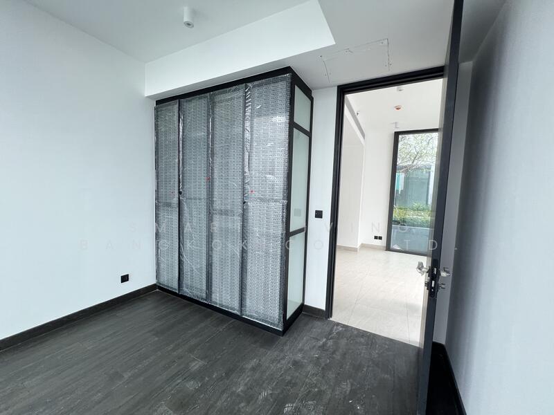 Tait Sathorn 12, Bangkok