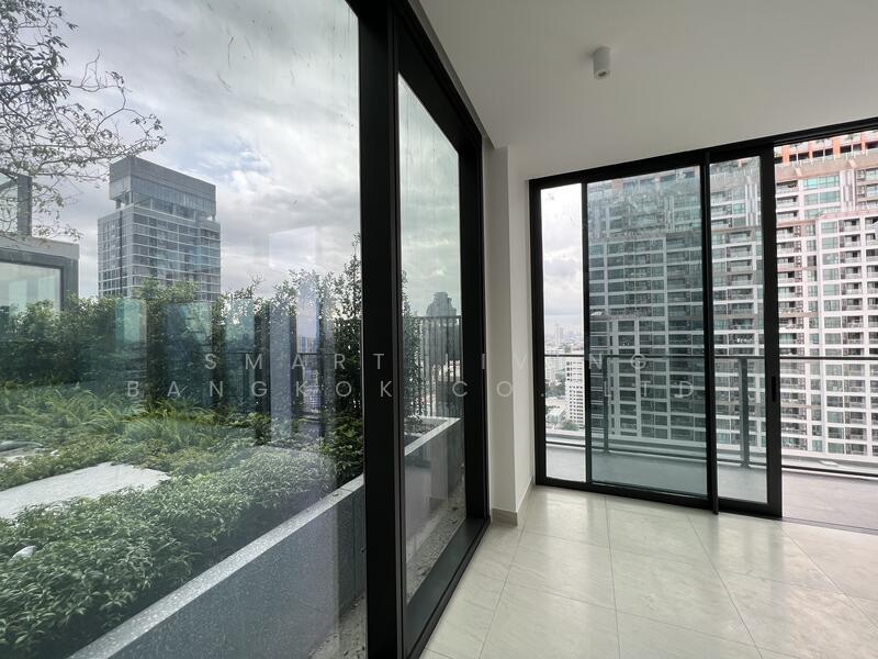 Tait Sathorn 12, Bangkok