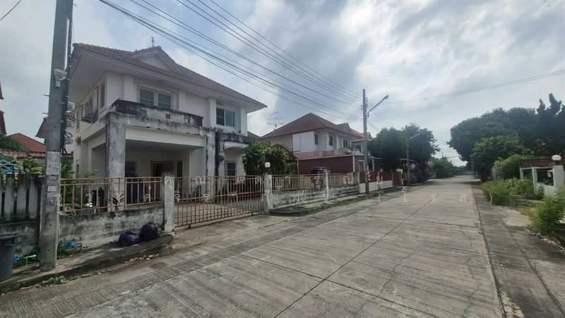 Siriwan-Chuanchom, Nonthaburi