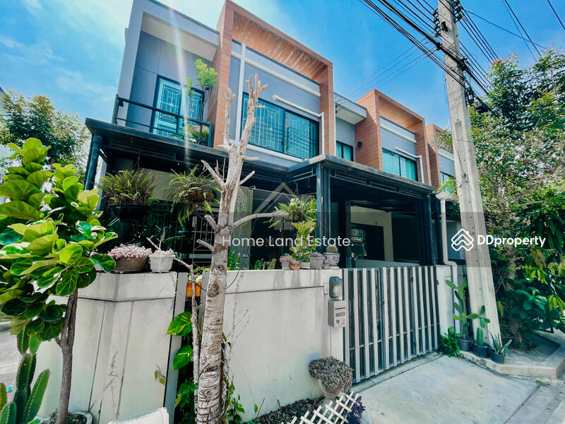S Gate Chaengwattana-Kanjanapisek, Nonthaburi