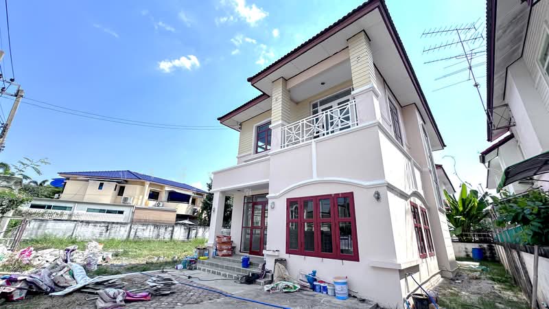 Mantika Bangbon 3, Bangkok