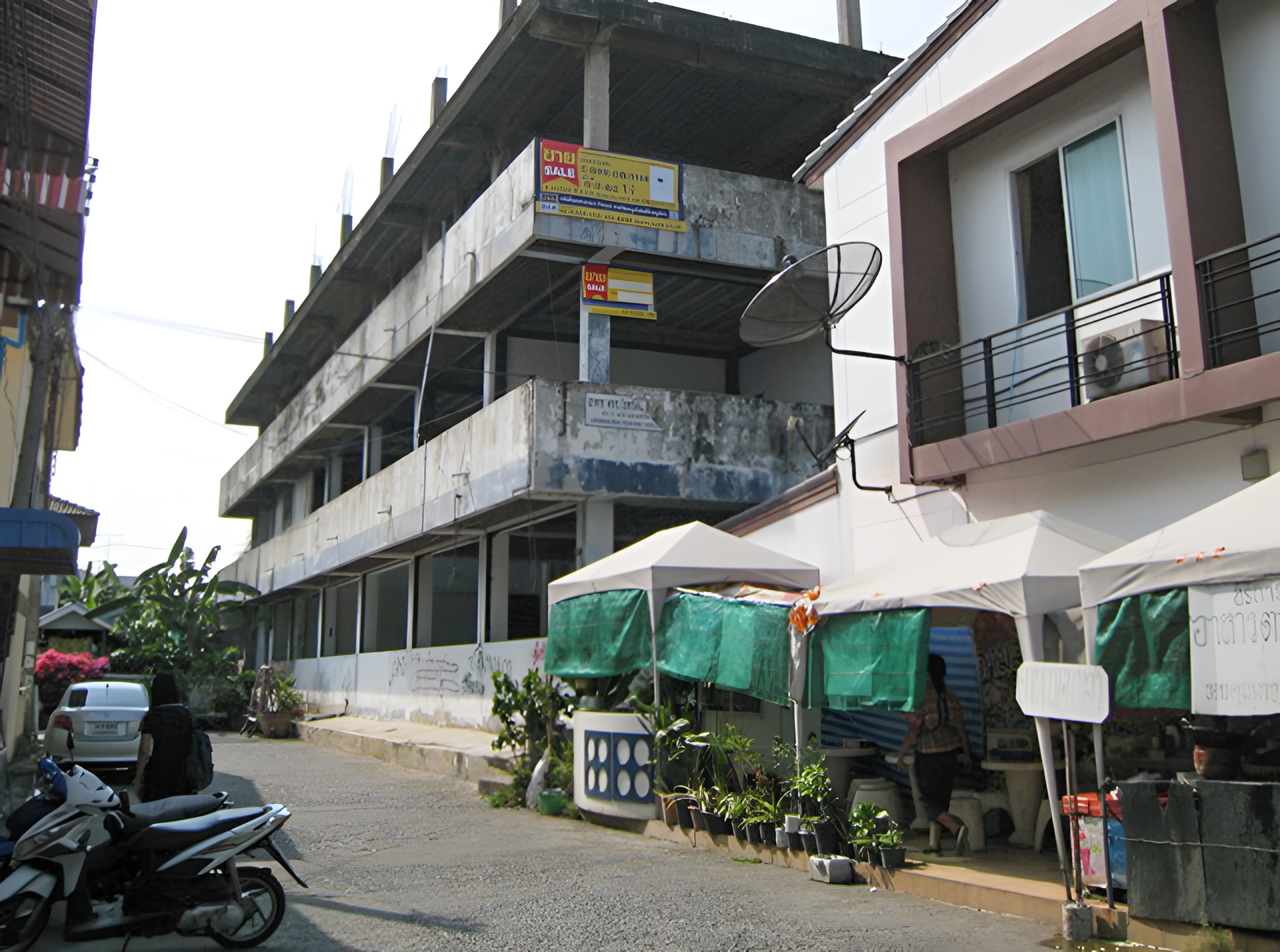 Bang Khen Office Building
