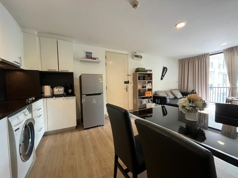 D65 Condominium, Bangkok