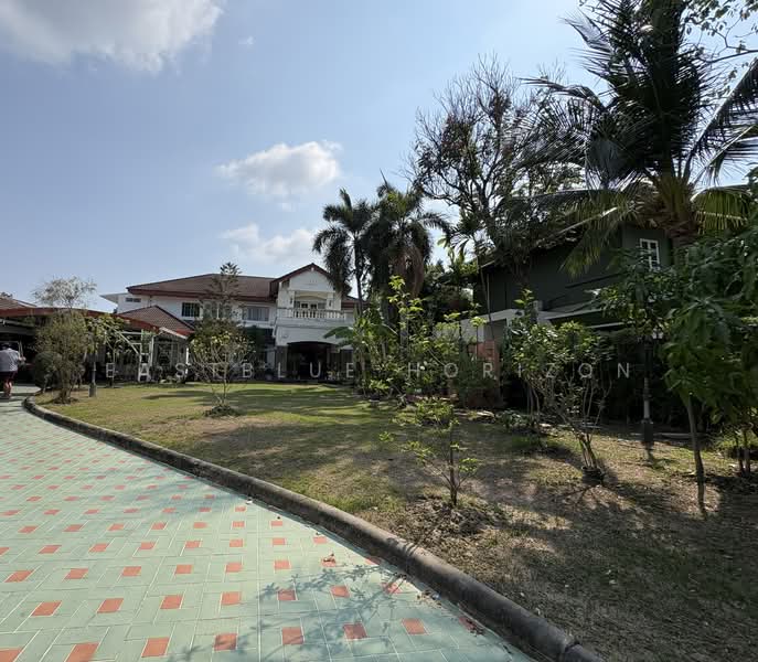 Ladawan Srinakarin, Samut Prakan