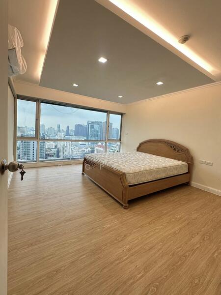 Sukhumvit Suite, Bangkok