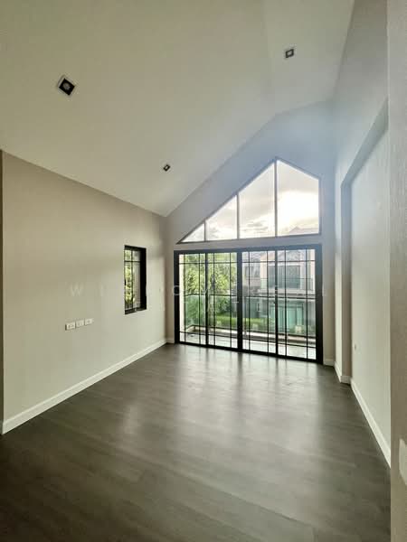 Bangkok Boulevard Sathorn-Pinklao 2, Nonthaburi