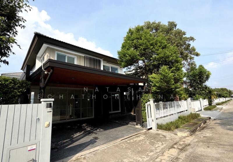 Pruklada Wongwaen - Hathairat, Bangkok