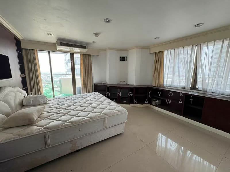 Floraville Condominium, Bangkok