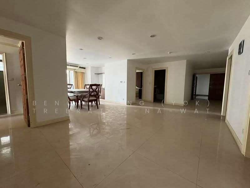 Floraville Condominium, Bangkok