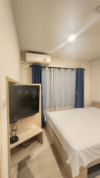 Phyll Phahol 34, Bangkok