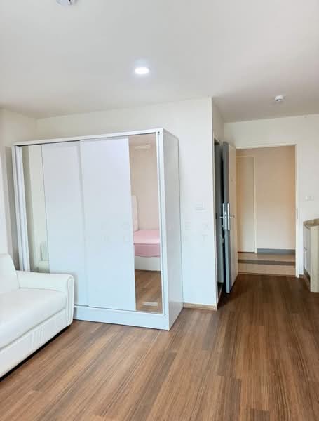 Lumpini Condo Town Ekachai 48, Bangkok