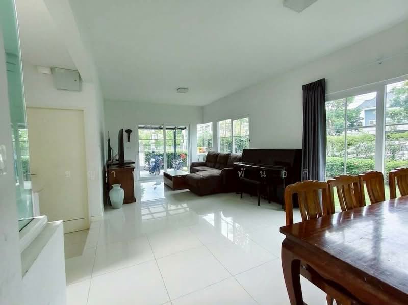 Villaggio Pinklao-Salaya, Nonthaburi
