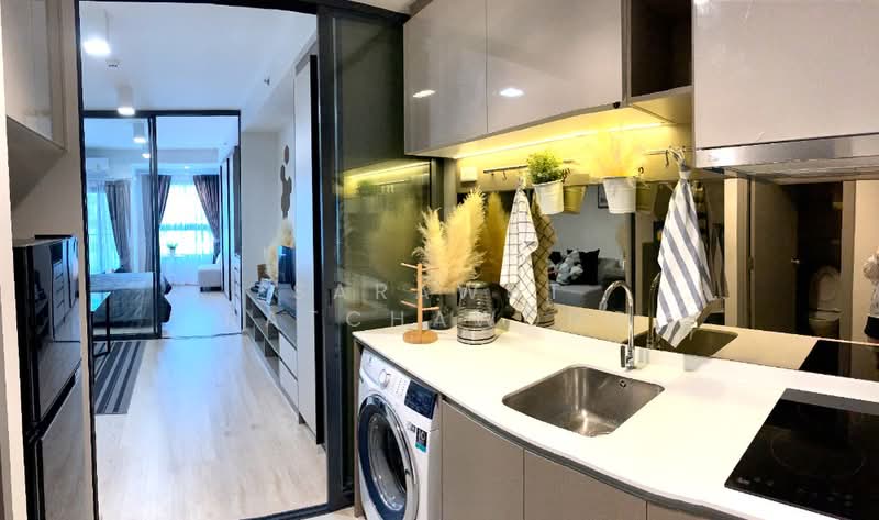 IDEO Sathorn-Wongwian Yai, Bangkok