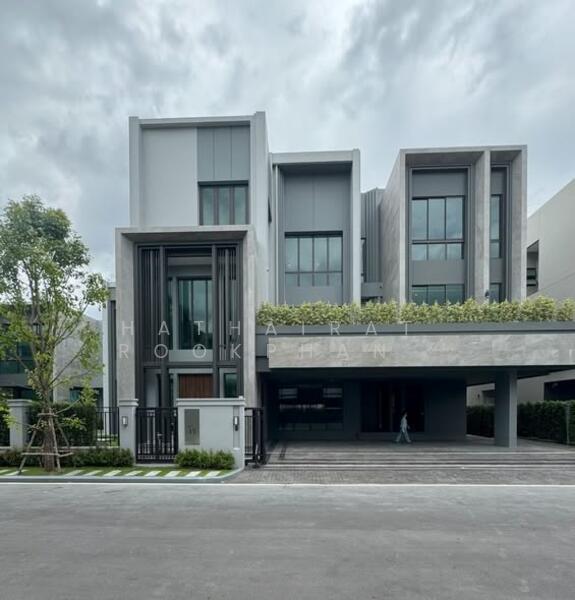 Grand Bangkok Boulevard Rama 9-Krungthepkreetha, Bangkok