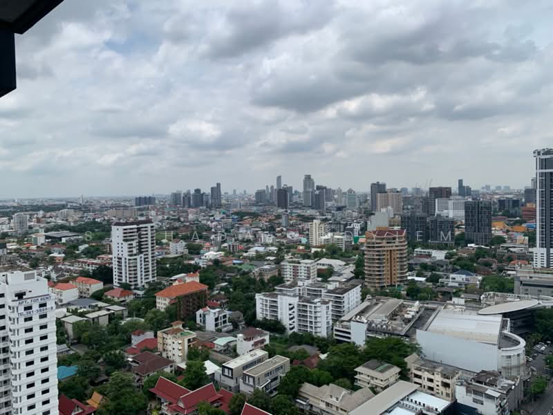 Rhythm Ekkamai Estate, Bangkok