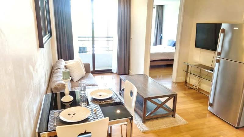 Collezio Sathorn-Pipat, Bangkok