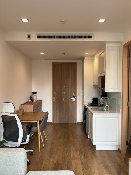 Noble BE33, Bangkok