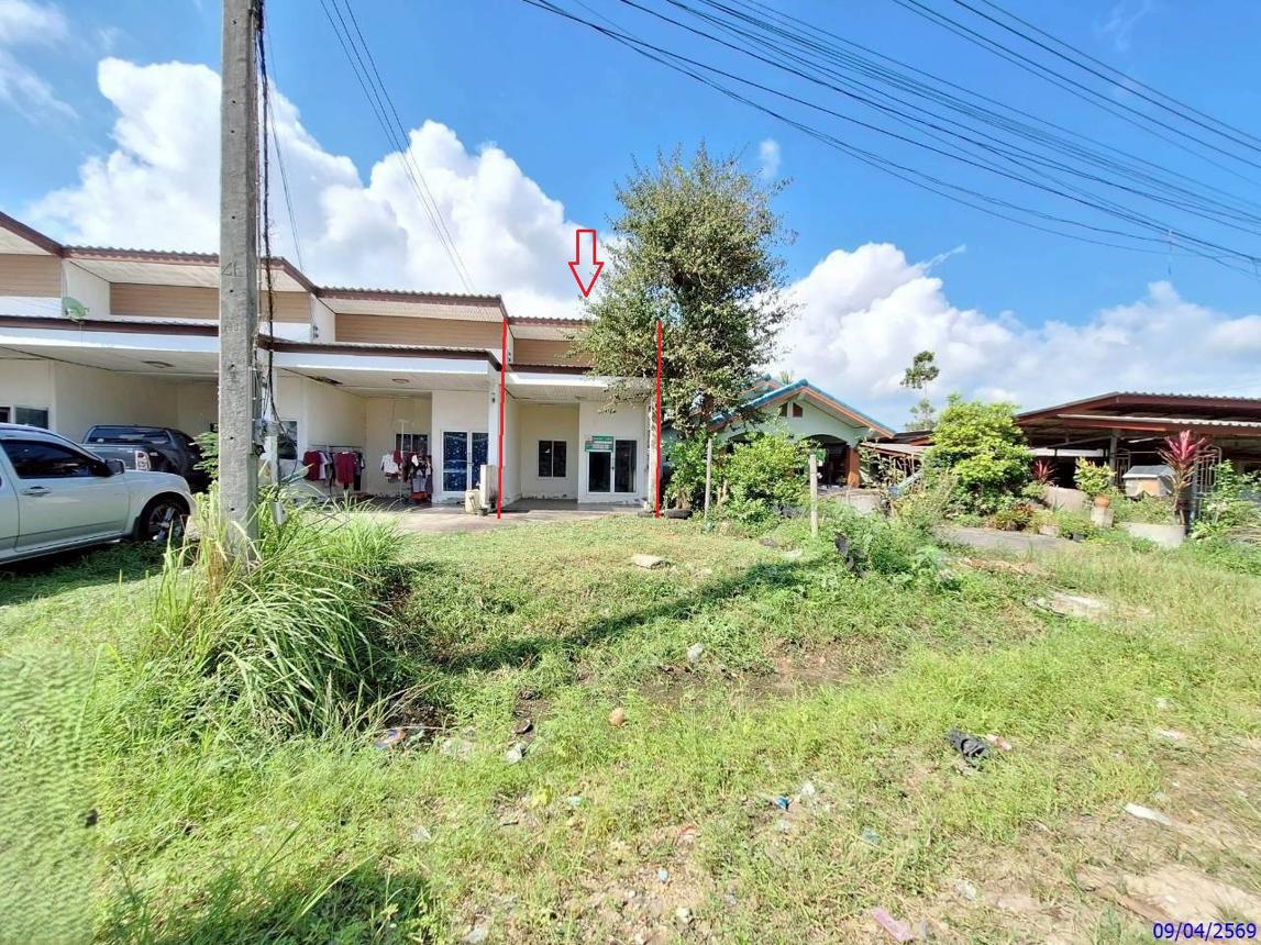 Townhouse Songkhla Province_double row house near Singha Nakhon