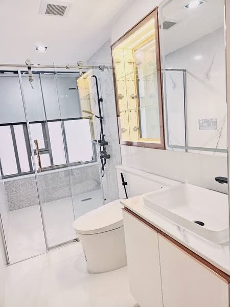 Klass Silom, Bangkok