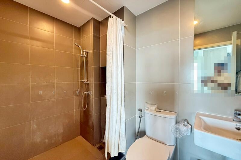 Elio Sathorn-Wutthakat, Bangkok