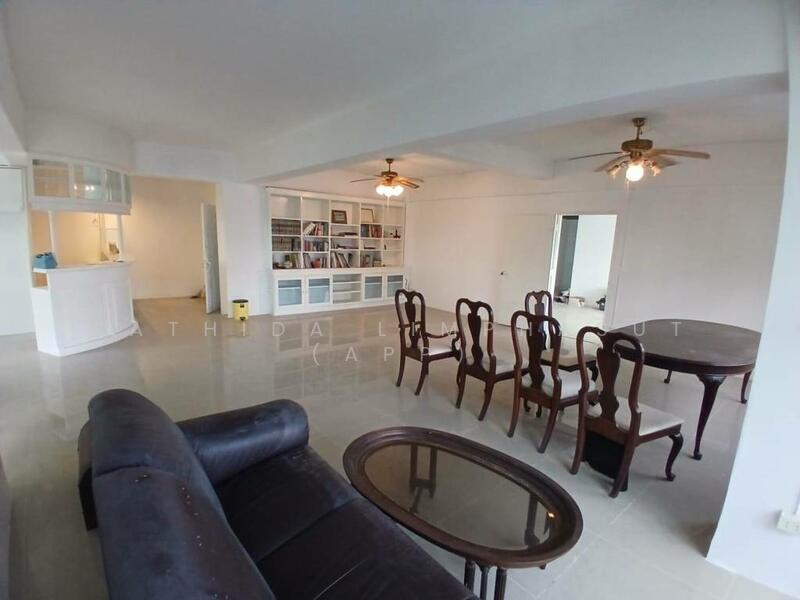 Somphong Condotel, chon-buri
