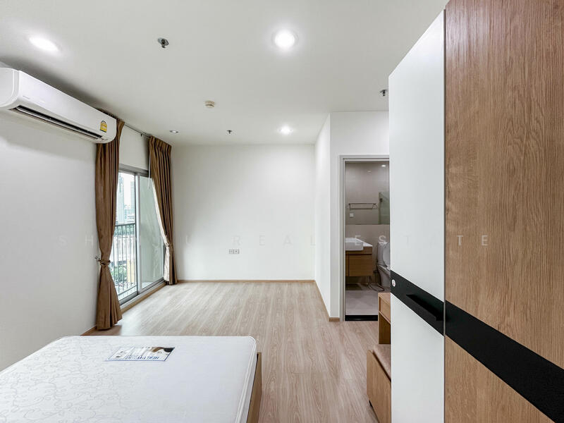 Noble Revolve Ratchada 2, Bangkok
