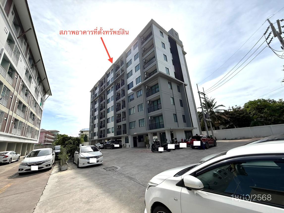 Condominium Golden Condo by Sahapati Group, Sriracha Building, Chonburi Province.