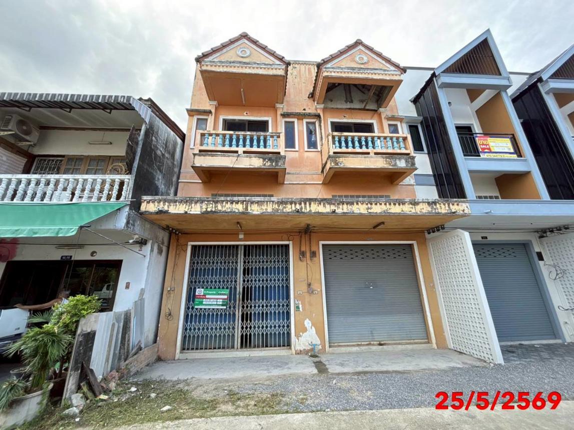 Commercial Townhouse in Nakhon Si Thammarat, Nakhon Si Thammarat Province