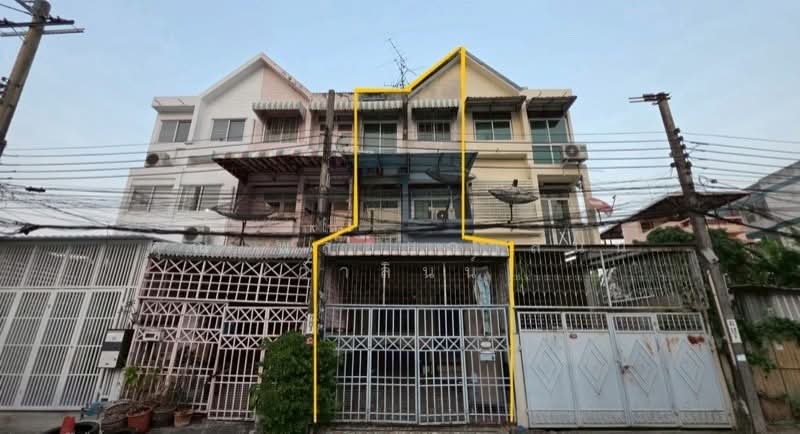 ทาวน์เฮ้าส์ 3 ชั้น สุขุมวิท 103 ซอยอุดมสุข 21 ราคาถูก ใกล้ BTS ปุณณวิถี, Bangkok
