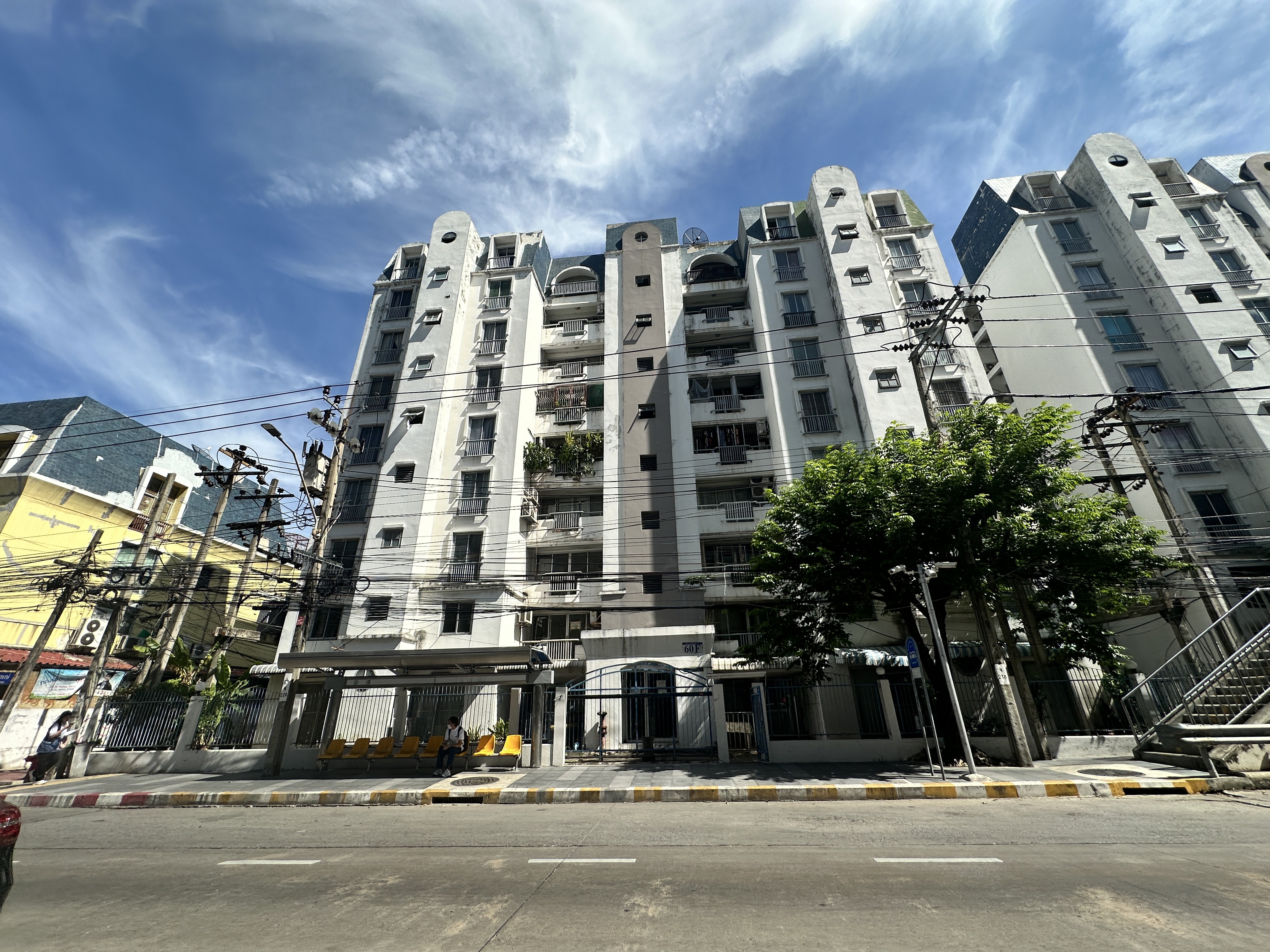 คอนโดมิเนียม โครงการธนาเพลส (Dhana Place) ลาดพร้าว 3 (Lat Phrao 3)