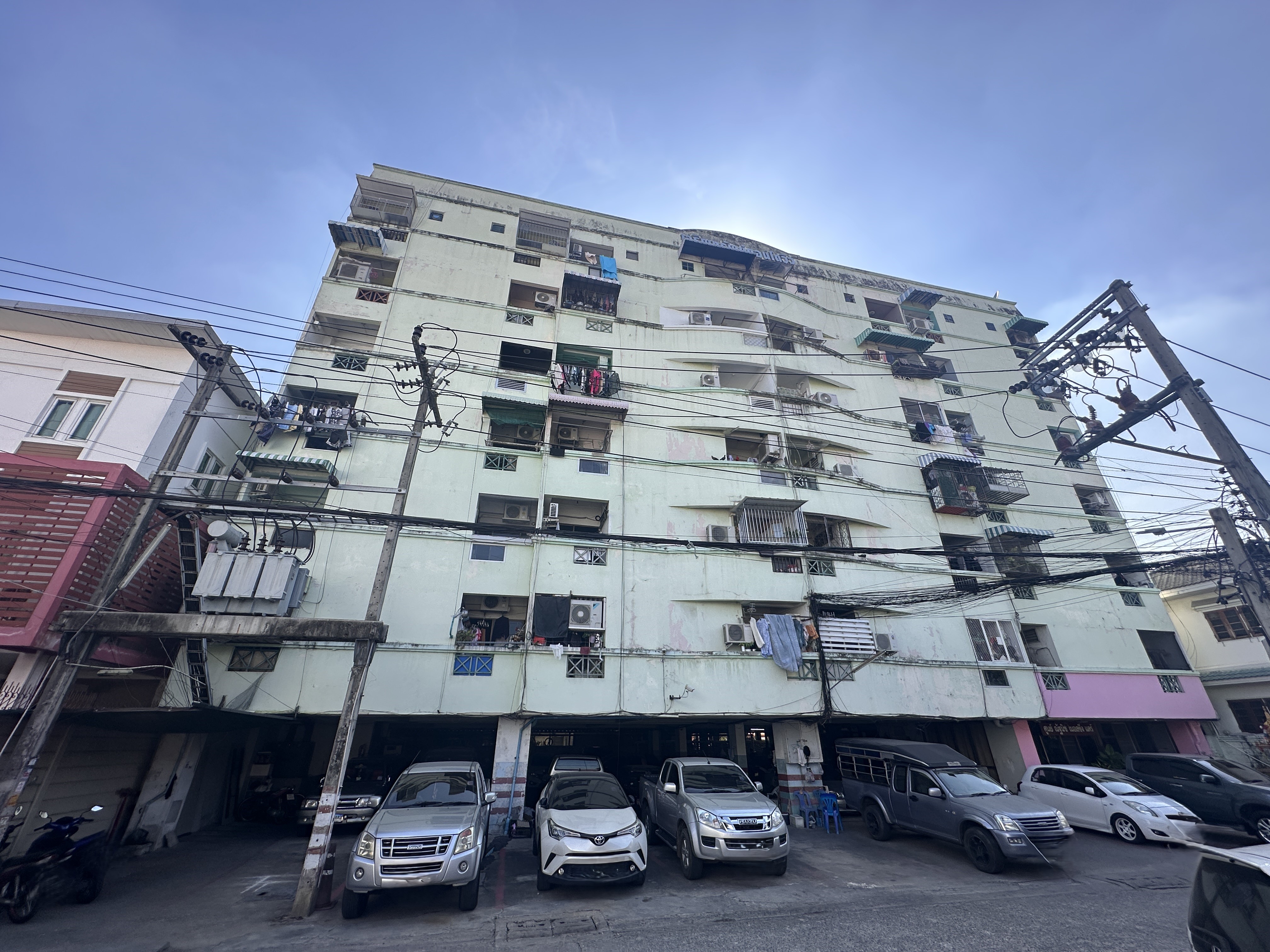 Charoensap Condo Ville