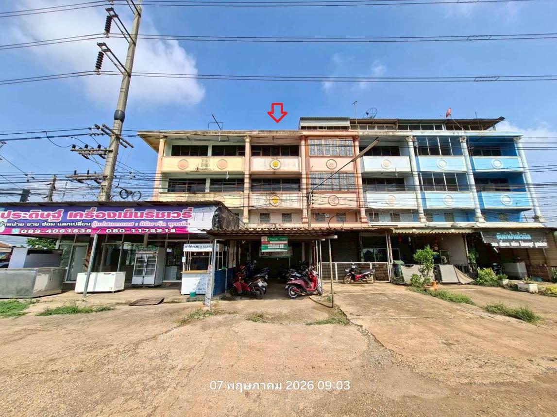 บ้านพักอาศัย 2 ชั้น คอนโดมิเนียม แบ่งส่วนชั้นล่าง บ้านพักอาศัย 2 ห้องนอน 2 ห้องน้ำ พร้อมสระว่ายน้ำ ใกล้ศูนย์การค้าและสถานีรถไฟ