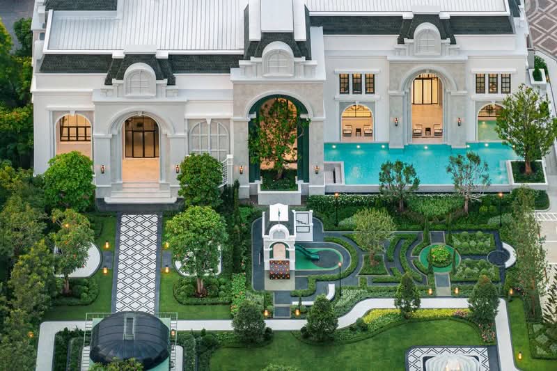 The Palazzo Pinklao-Borom, Bangkok