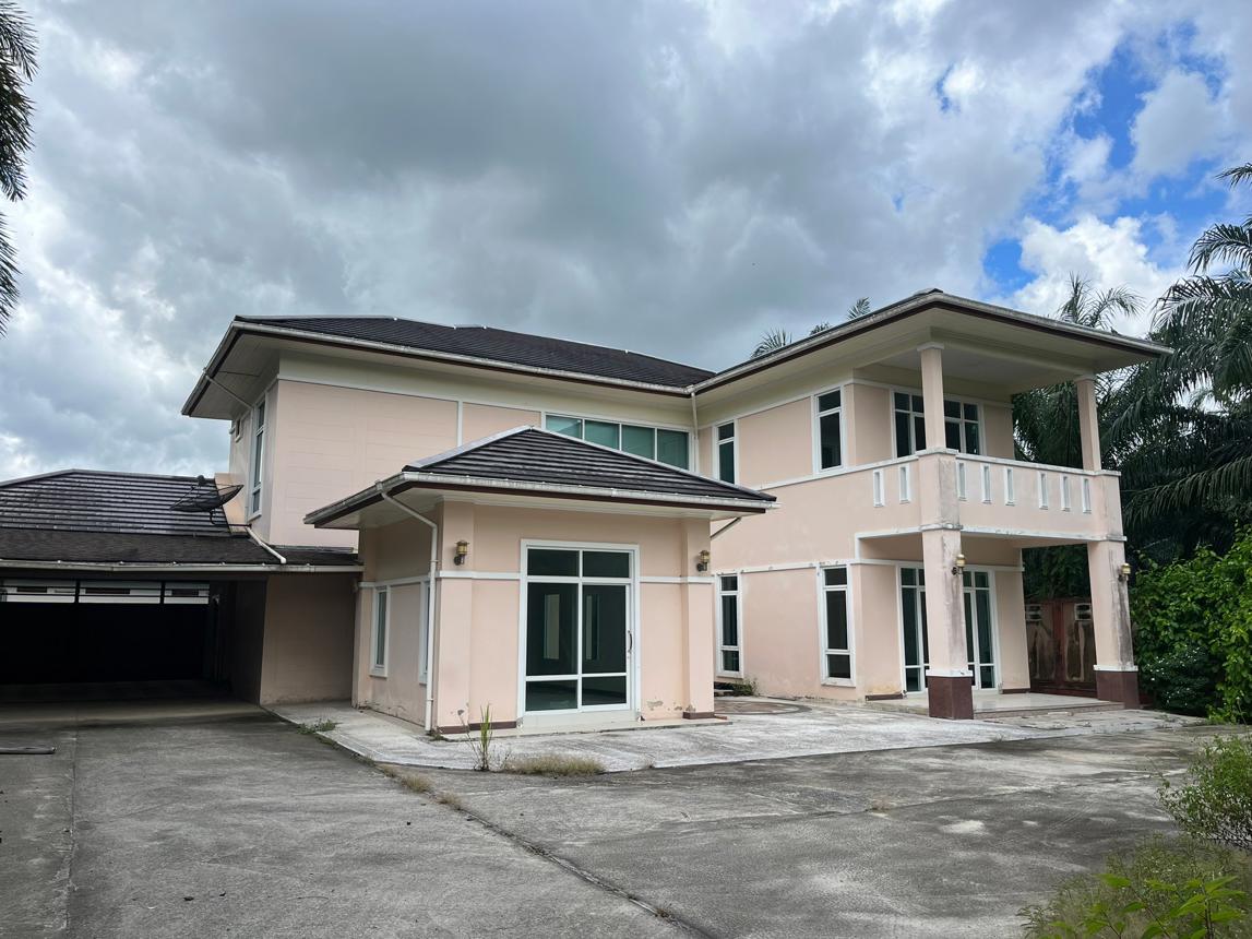 Single-family house outside Krabi Project, Krabi Town, Krabi Province