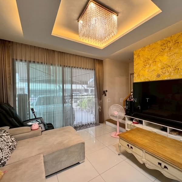 Baan Klang Muang Rama 9-Krungthep Kreetha, Bangkok
