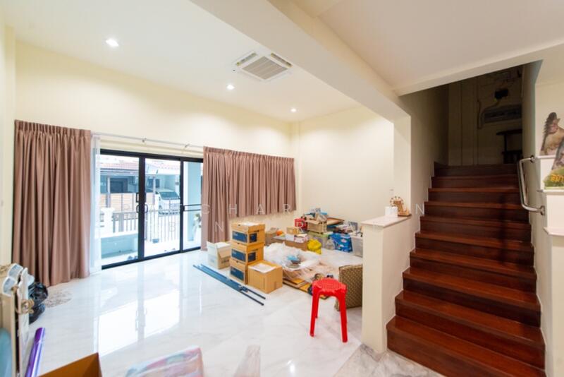 Khlong Kum, Bangkok