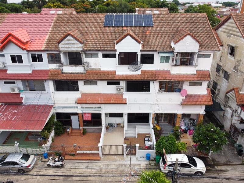 Khlong Kum, Bangkok