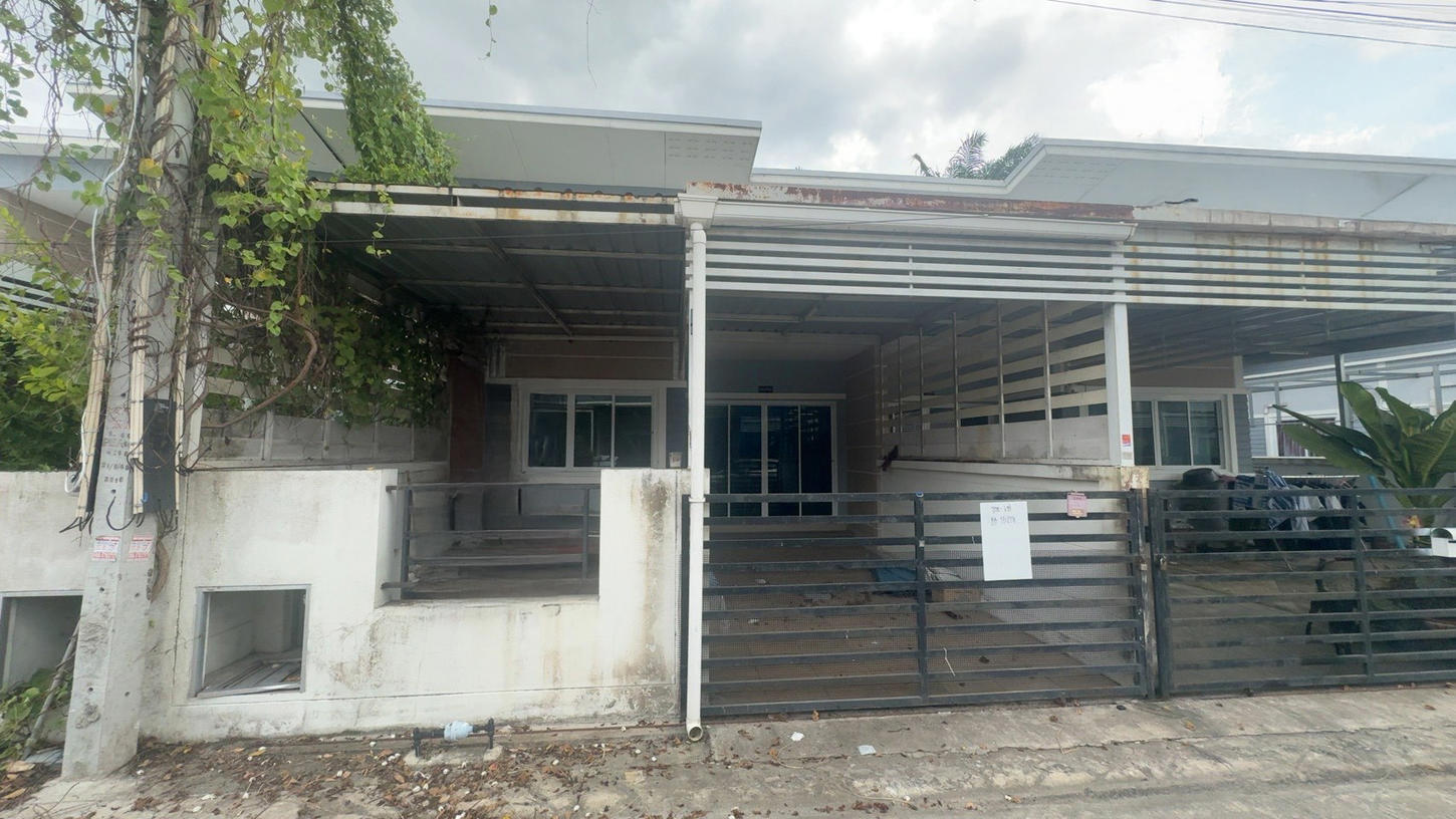Townhouse Gkhsira Park Ban Bung Chonburi