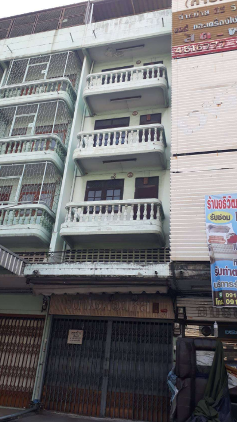 Shop House in Bang Khun Thian, Bangkok