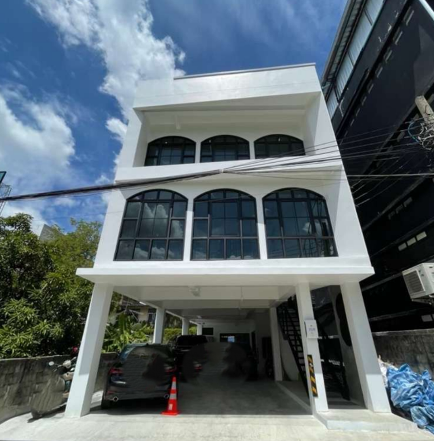 อาคารสำนักงาน จตุจักร กรุงเทพมหานคร