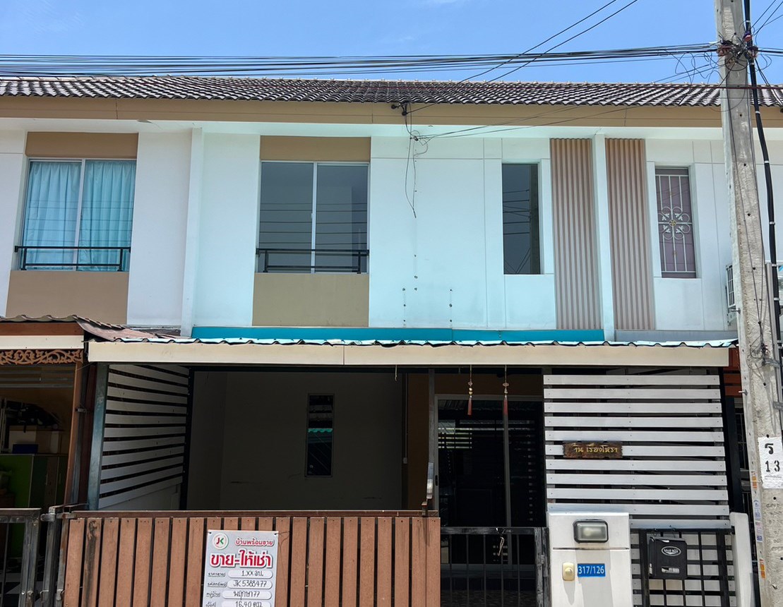 Townhouse at Phrakhasorn Village, Suk Sawat-Kanchanaphisek, Phra Samut Chedi, Samut Prakan